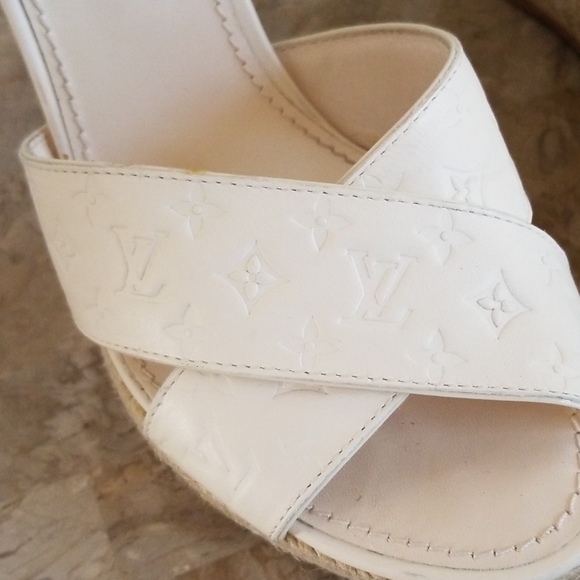 **Host Pick* Authentic Louis Vuitton Cream Monogram Wedges - Picture 3 of 8